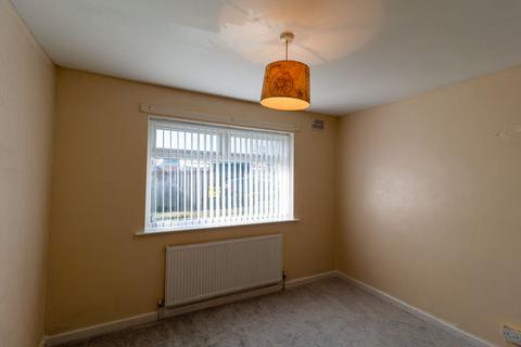 2 Lowfield Close, Low Moor, Bradford, BD12 0JX