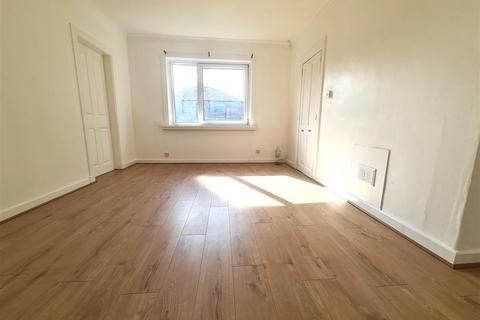 3 bedroom apartment to rent, Ashcroft Drive, Croftfoot, Glasgow