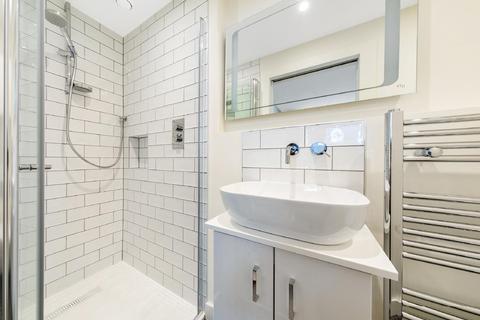 Flat 1, 38 Almeric Road, London, SW11 1HL