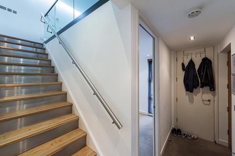 1 bedroom flat for sale - Marmion Mews, Battersea, London, SW11