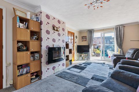 6 Carnation Crescent, East Malling, West Malling, ME19 6HB
