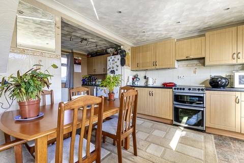 6 Carnation Crescent, East Malling, West Malling, ME19 6HB
