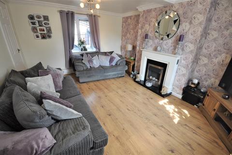 1 Small Grove, Stainforth, Doncaster, DN7 5RR