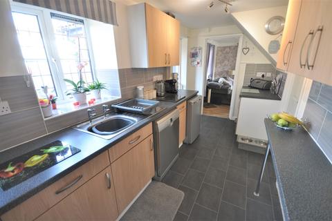 1 Small Grove, Stainforth, Doncaster, DN7 5RR