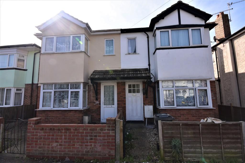 Eton Road, ClactononSea 1 bed ground floor £595 pcm (£