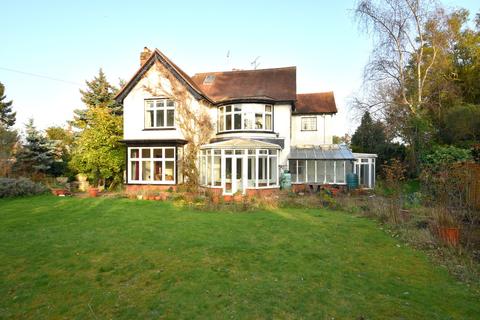2 Manor Road, Ipswich, IP4 2UX