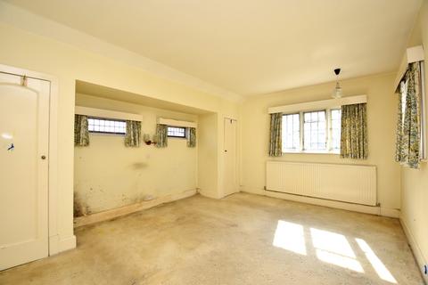 2 Manor Road, Ipswich, IP4 2UX