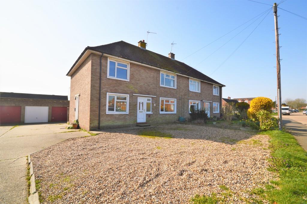 Waldegrave Way, Lawford, Manningtree... 2 bed ground floor flat £195,000