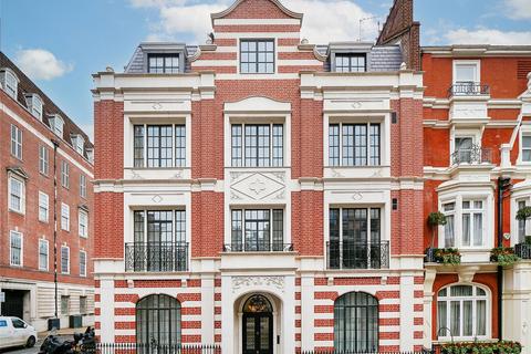 2 bedroom flat to rent, Chesterfield Hill, Mayfair, London