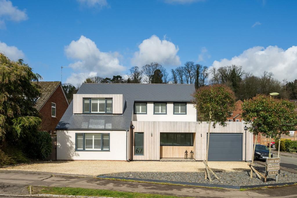 Deanfield Road, HenleyonThames 4 bed detached house £1,000,000