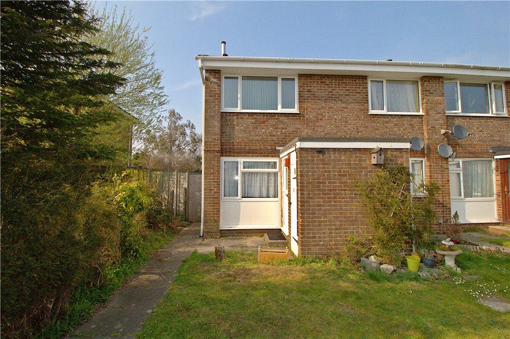 Ferndown, Dorset, BH22 2 bed flat £210,000