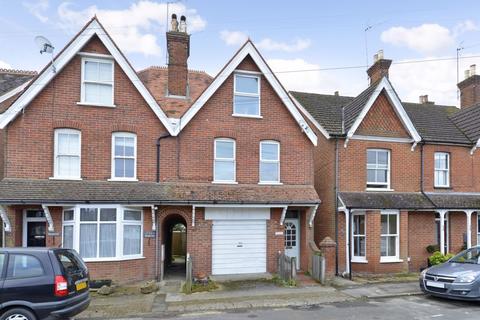 3 bedroom semi-detached house for sale - Victoria Road, Cranleigh