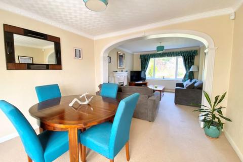 25 Gresley Close, Sutton Coldfield, B75 5HT