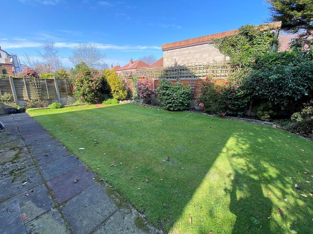 Elson Road, Formby, Liverpool, L37 4 bed detached house £350,000