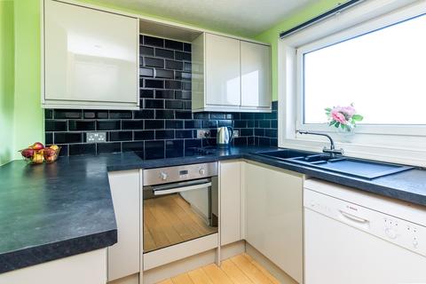 18/5 Captains Drive, Gracemount, Edinburgh, EH16 6QW