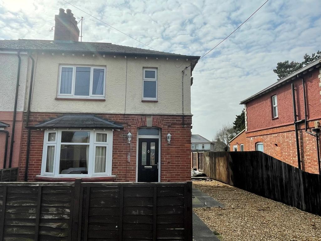 Harcourt Street, Raunds, Wellingborough, NN9 3 bed semidetached house