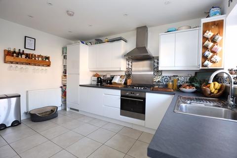 8 Chivers Street, Bath, BA2 5BH