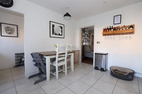 8 Chivers Street, Bath, BA2 5BH