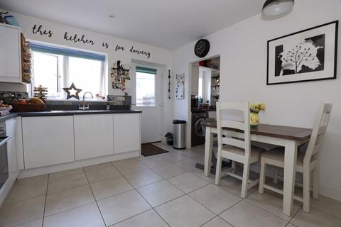 8 Chivers Street, Bath, BA2 5BH