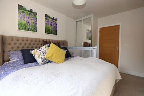 8 Chivers Street, Bath, BA2 5BH