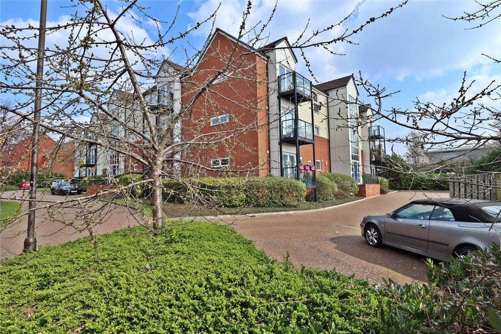 East Moor Drive, Wolverton Mill... 2 bed apartment £200,000