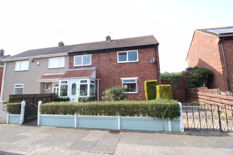 Windermere Cresent, Hebburn 2 bed semidetached house £130,000