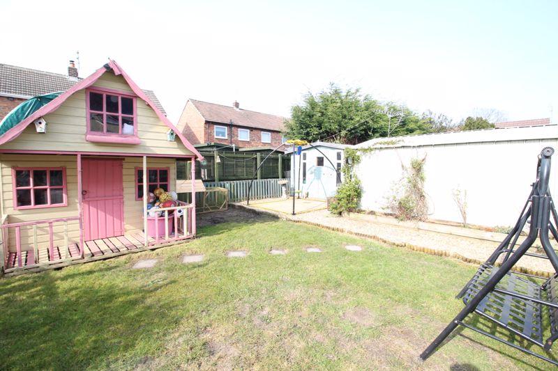 Windermere Cresent, Hebburn 2 bed semidetached house £130,000