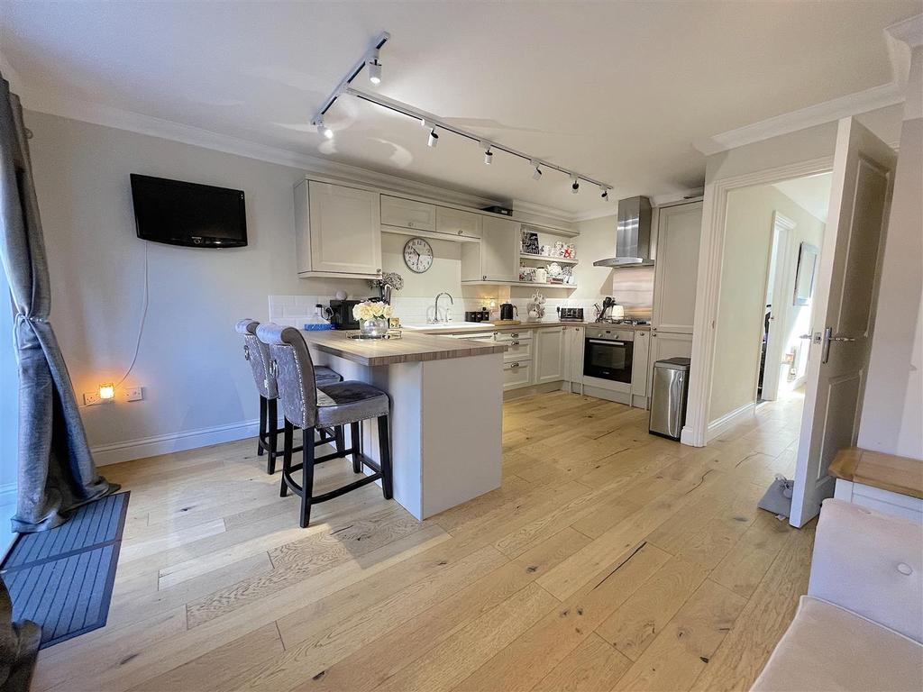 Theobalds Close, Long Melford, Sudbury 3 bed townhouse £350,000