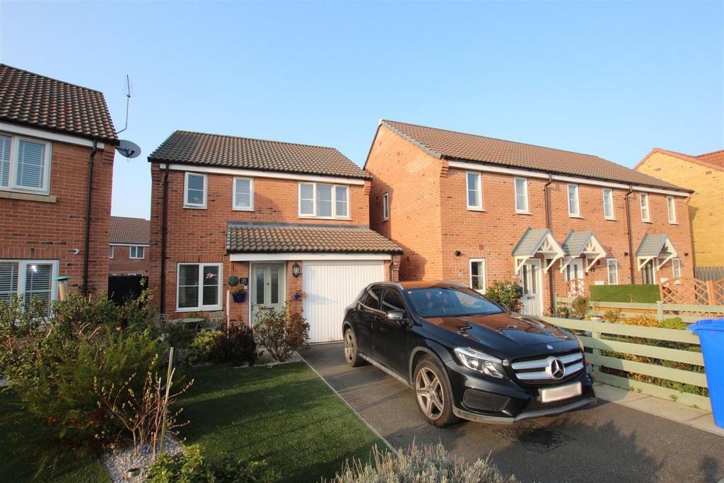 Ashcourt Drive, Hornsea 3 bed detached house £235,000