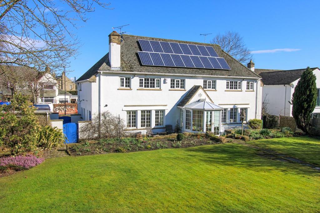 Southway, Guiseley, Leeds, West Yorkshire 5 bed detached house for sale