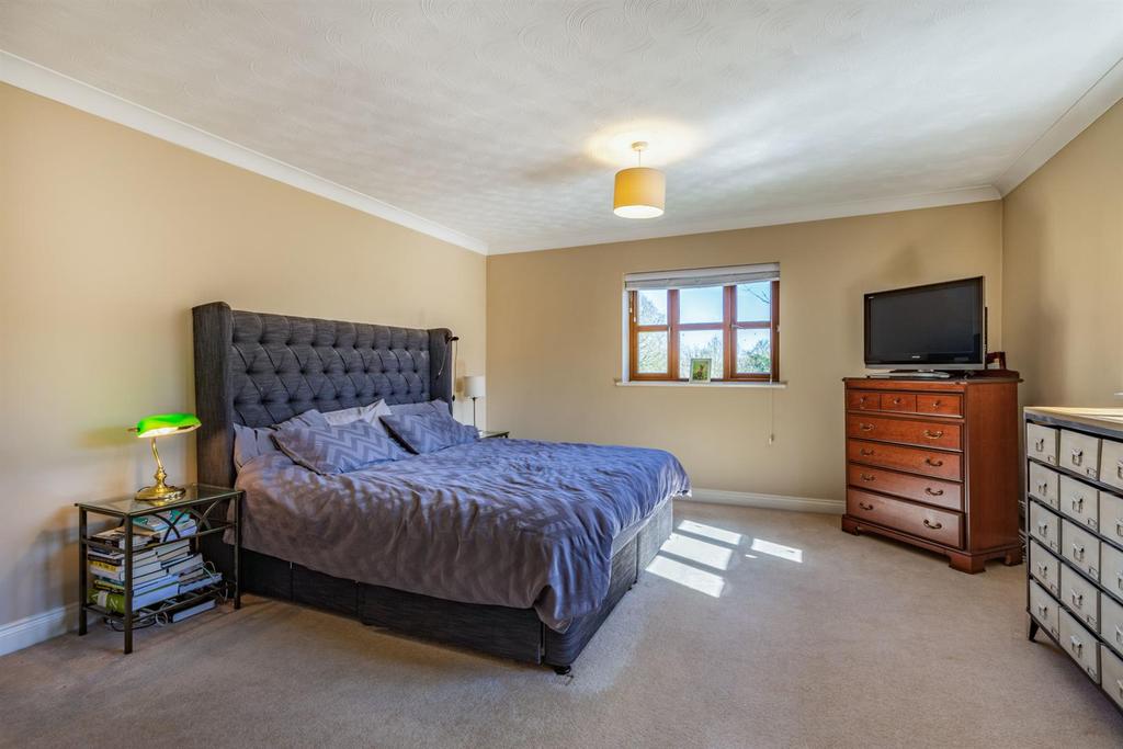 8490071-interior27.jpg