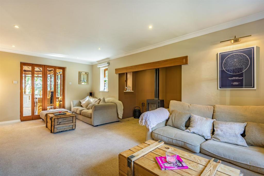 8490071-interior01.jpg