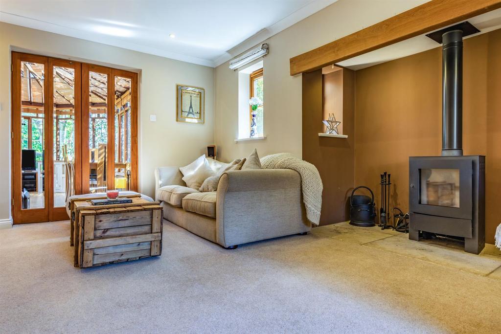 8490071-interior04.jpg