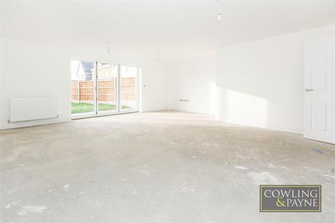 1 Elliots Close, West Horndon, Brentwood, CM13 3FU
