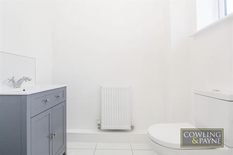 1 Elliots Close, West Horndon, Brentwood, CM13 3FU