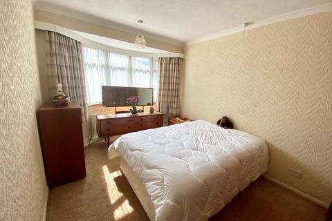 121 Bouverie Road, Hardingstone, Northampton, NN4 6EG