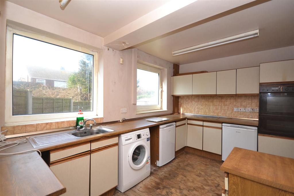 Westbourne Avenue, Garforth, Leeds 4 bed semidetached house £260,000
