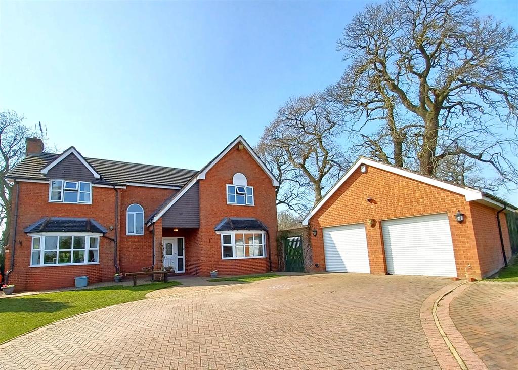 Chestnut Court, Summerhill, Wrexham 4 bed detached house for sale £
