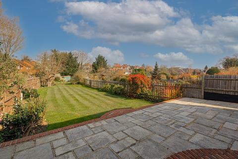 32 Manor Drive, Epsom, KT19 0EY
