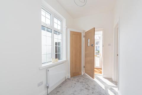 32 Manor Drive, Epsom, KT19 0EY