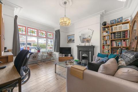 9 Beverstone Road, London, SW2 5AL
