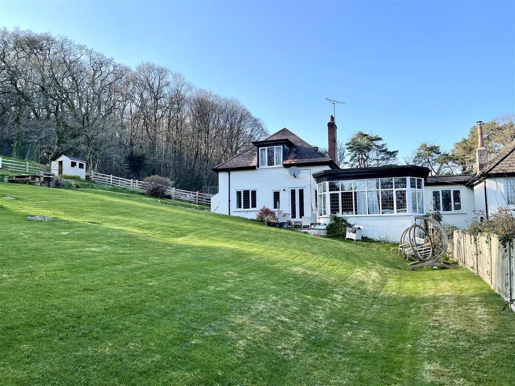 House, Lyme Regis 4 bed terraced house £450,000