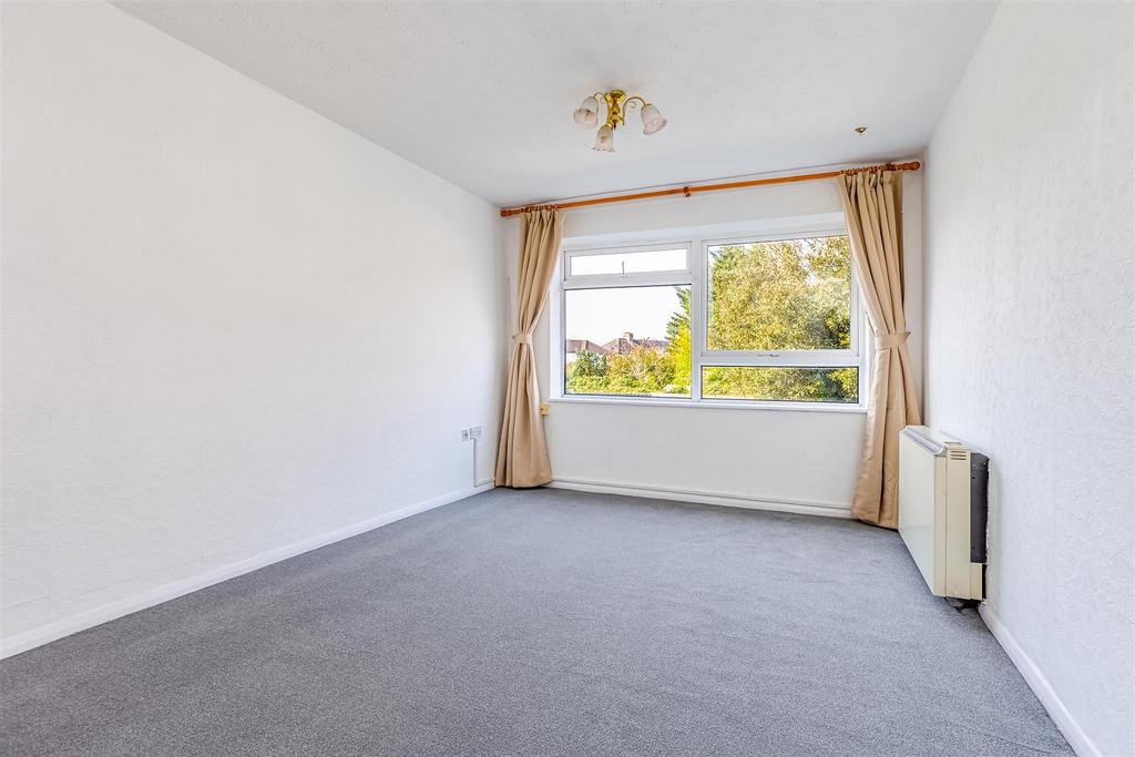 Flat-heath-court-carshalton-108.jpg