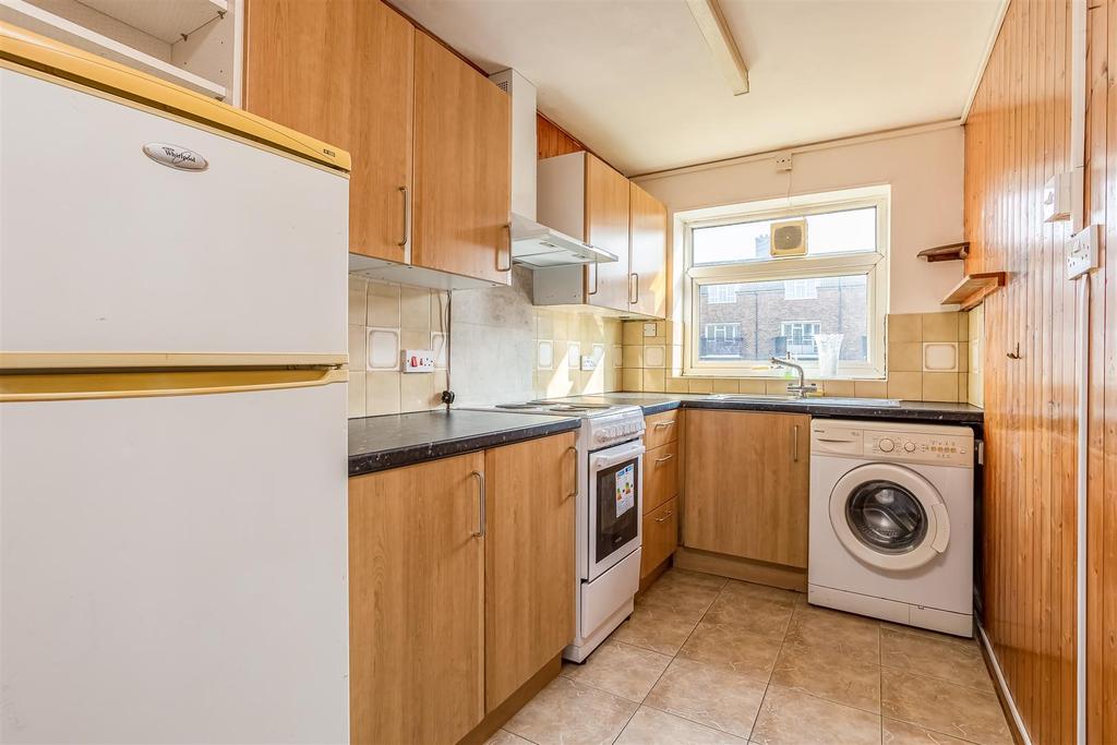 Flat-heath-court-carshalton-103.jpg