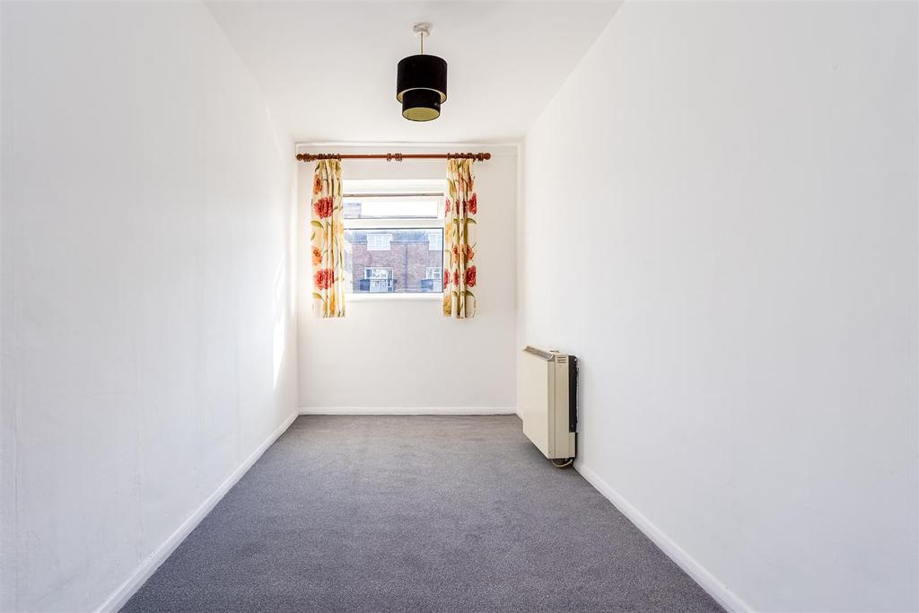 Flat-heath-court-carshalton-104.jpg