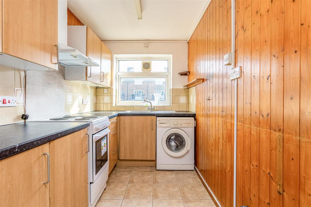 Flat-heath-court-carshalton-102.jpg
