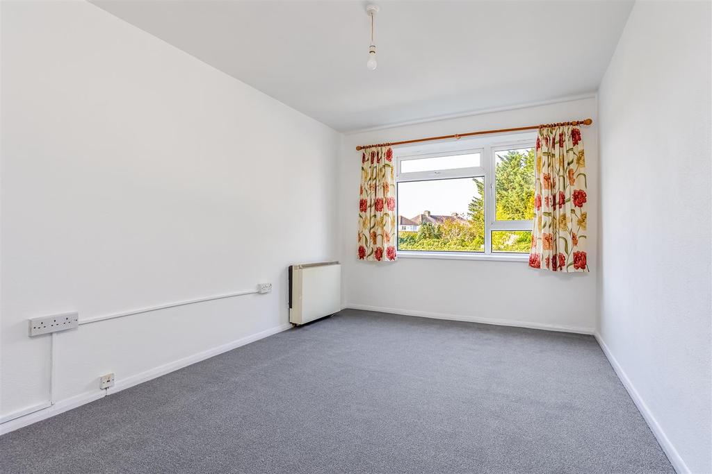 Flat-heath-court-carshalton-105.jpg