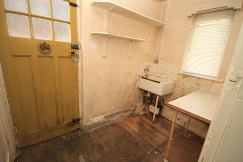 147 Apperley Road, Idle, Bradford, BD10 0AX