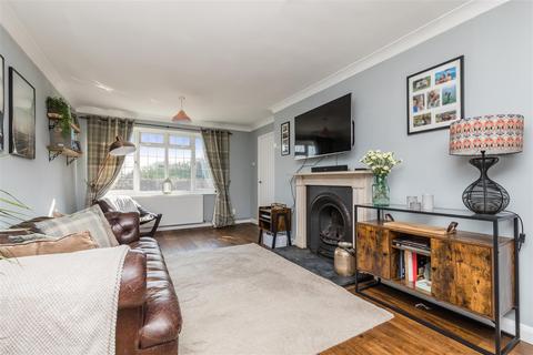 26 Brangwyn Crescent, Brighton, BN1 8XJ