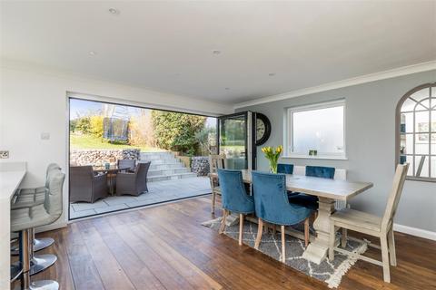 26 Brangwyn Crescent, Brighton, BN1 8XJ